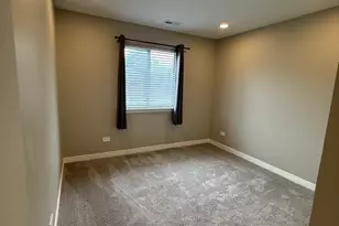 673 Thorntree Ct, Bartlett, IL 60103 - Photo 9