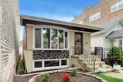 2972 S Loomis Street, Chicago, IL 60608 - Photo 1