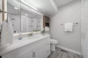127 Barrett Ln, Schaumburg, IL 60193 - Photo 17