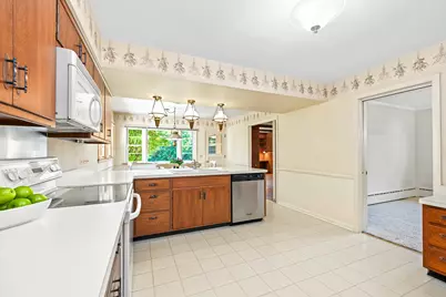 218 W Elm Street, Wheaton, IL 60189 - Photo 11