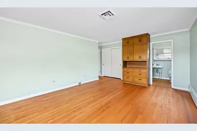 218 W Elm Street, Wheaton, IL 60189 - Photo 25