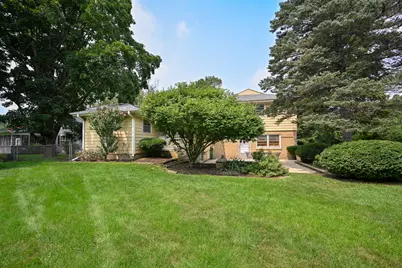 218 W Elm Street, Wheaton, IL 60189 - Photo 39