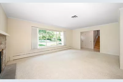 218 W Elm Street, Wheaton, IL 60189 - Photo 7