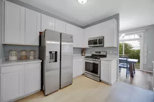 2634 Williamsburg Dr, Algonquin, IL 60102 - Photo 7