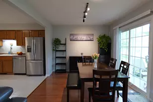 99 Townsend Cir, Naperville, IL 60565 - Photo 5