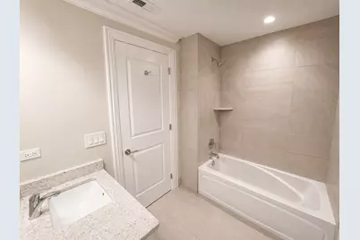 1002 W Van Buren Street #402, Chicago, IL 60607 - Photo 11