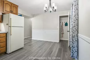 254 W Country Ct, Bourbonnais, IL 60914 - Photo 7