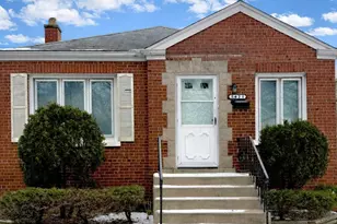5423 W 63rd Pl, Chicago, IL 60638 - Photo 1