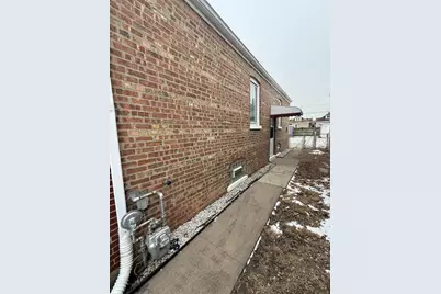 5423 W 63rd Place, Chicago, IL 60638 - Photo 15