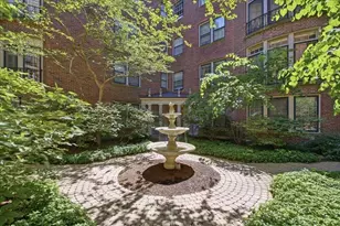 946 N Michigan Ave, Evanston, IL 60202 - Photo 1