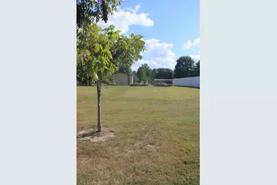 709 Thomas Street, Iuka, IL 62849 - Photo 9