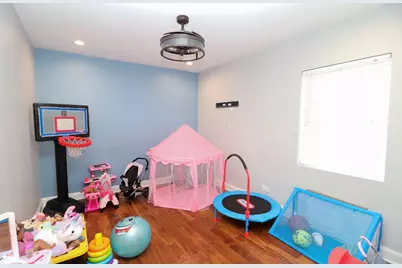 2922 N New England Avenue, Chicago, IL 60634 - Photo 11