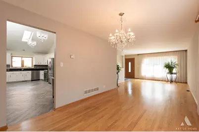 7712 Parkside Avenue, Burbank, IL 60459 - Photo 11