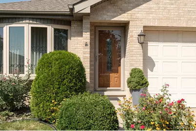 7712 Parkside Avenue, Burbank, IL 60459 - Photo 3