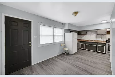 2303 E 100th Street, Chicago, IL 60617 - Photo 11