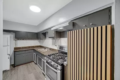 2303 E 100th Street, Chicago, IL 60617 - Photo 9