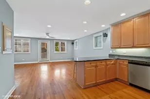 3633 N Wilton Ave, Chicago, IL 60613 - Photo 7