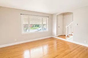 2108 E 95th Pl, Chicago, IL 60617 - Photo 5