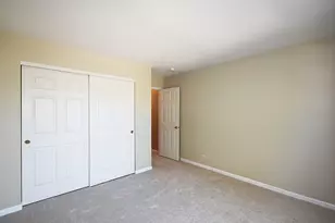 312 Fairmont Ct, Saint Charles, IL 60175 - Photo 25