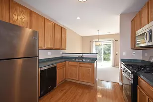 312 Fairmont Ct, Saint Charles, IL 60175 - Photo 11