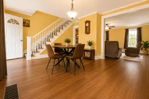 810 Hemlock Ave, Dixon, IL 61021 - Photo 11