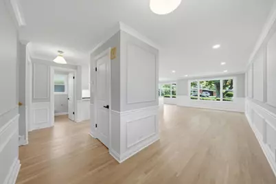 8434 Lawndale Avenue, Skokie, IL 60076 - Photo 15