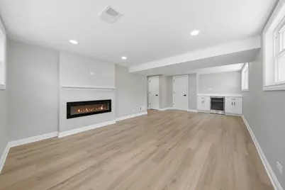 8434 Lawndale Avenue, Skokie, IL 60076 - Photo 29