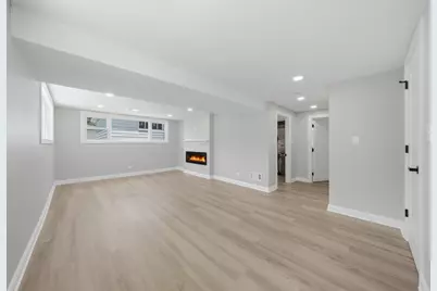 8434 Lawndale Avenue, Skokie, IL 60076 - Photo 31