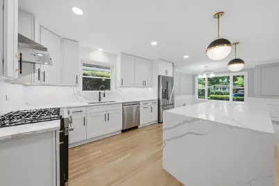 8434 Lawndale Avenue, Skokie, IL 60076 - Photo 13