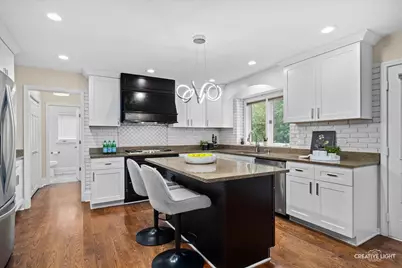 615 E Bailey Road, Naperville, IL 60565 - Photo 5