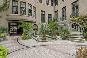 1355 N Astor St, Chicago, IL 60610 - Photo 7