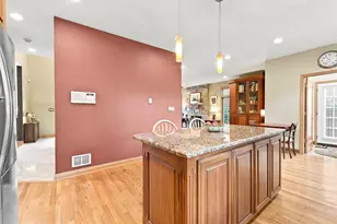 521 S Lincoln Ave, Park Ridge, IL 60068 - Photo 9