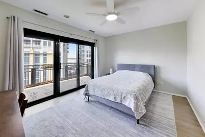 520 W Huron Street #704, Chicago, IL 60654 - Photo 11
