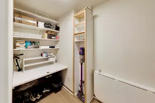 520 W Huron St, Chicago, IL 60654 - Photo 23
