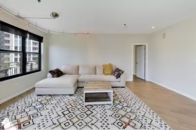 520 W Huron Street #704, Chicago, IL 60654 - Photo 3