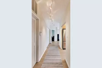 520 W Huron Street #704, Chicago, IL 60654 - Photo 19