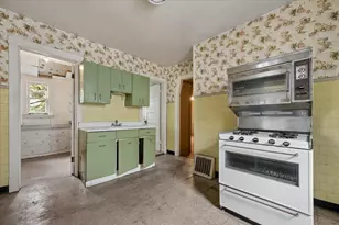 3925 N Troy St, Chicago, IL 60618 - Photo 15