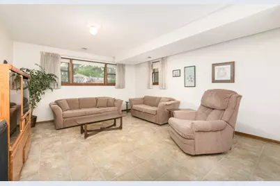 724 S Chester Avenue, Park Ridge, IL 60068 - Photo 15