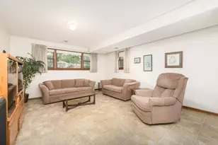 724 S Chester Ave, Park Ridge, IL 60068 - Photo 15