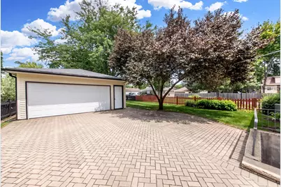 724 S Chester Avenue, Park Ridge, IL 60068 - Photo 3