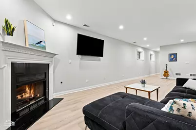 3423 N Albany Avenue, Chicago, IL 60618 - Photo 57