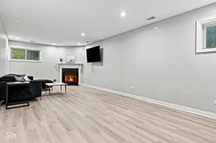 3423 N Albany Ave, Chicago, IL 60618 - Photo 55