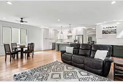 3423 N Albany Avenue, Chicago, IL 60618 - Photo 23