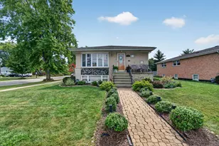 7001 W 81st St, Burbank, IL 60459 - Photo 1