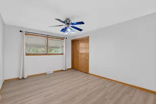 7001 W 81st St, Burbank, IL 60459 - Photo 15