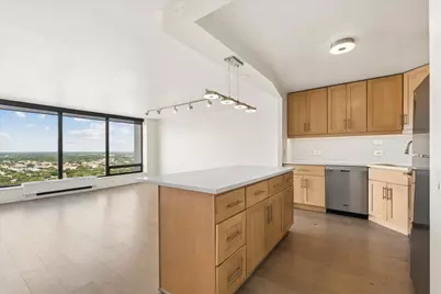 5445 N Sheridan Road #3211, Chicago, IL 60640 - Photo 5