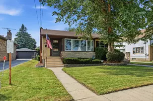 17946 Hickory St, Lansing, IL 60438 - Photo 3