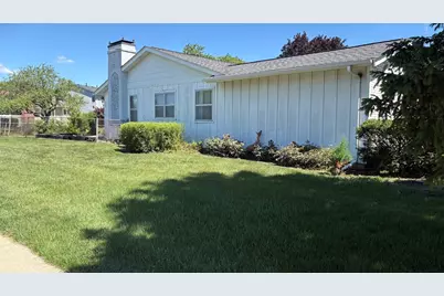 1564 White Trail, Elk Grove Village, IL 60007 - Photo 23