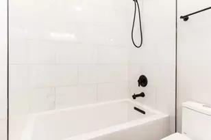 638 W 47th St, Chicago, IL 60609 - Photo 13