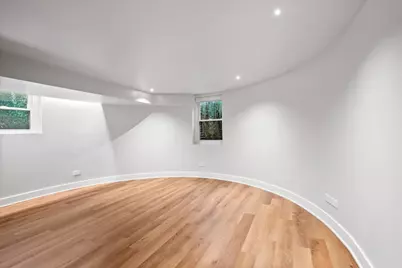 6618 N Lightfoot Avenue, Chicago, IL 60646 - Photo 27